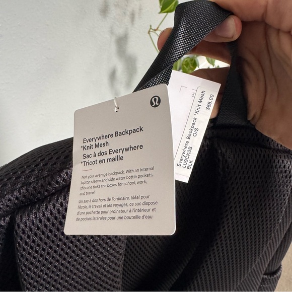 NWT lululemon athletica Black Everywhere Knit Mesh Backpack - Picture 4 of 5